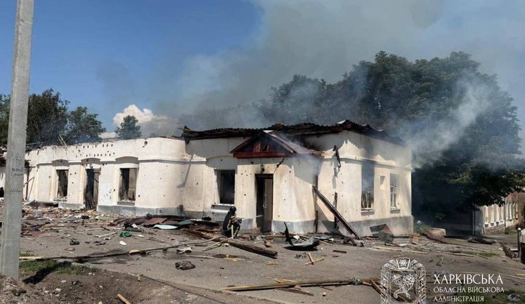 Окупанти атакували Балаклію ракетами: є постраждалі