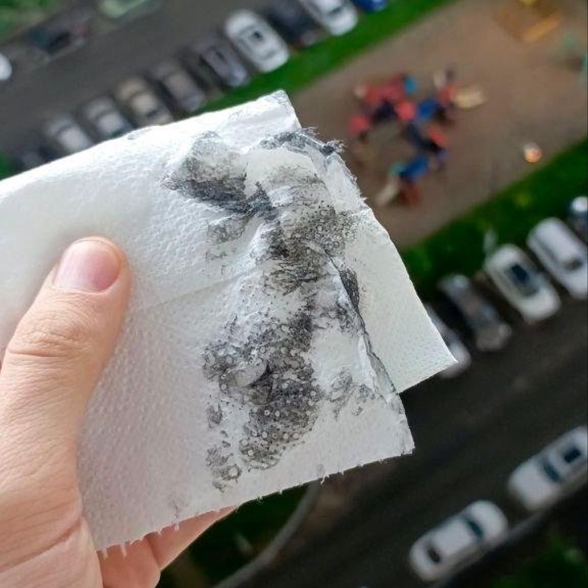Black rain fell in the Moscow region following drone strikes on the oil  refinery | Censor.NET