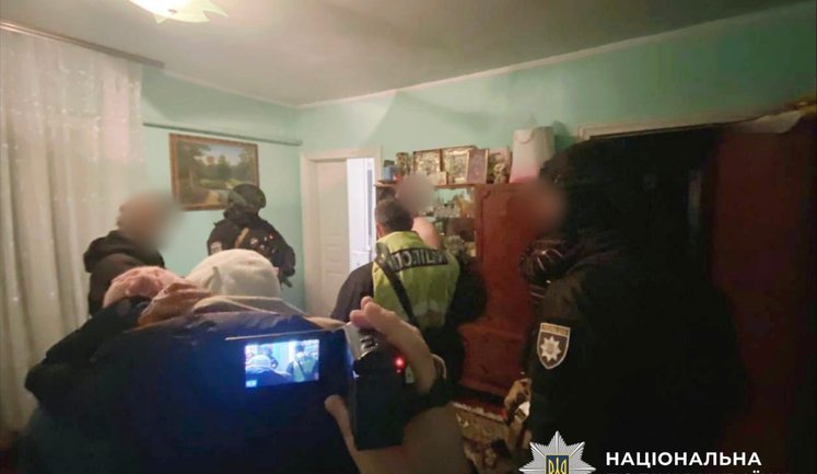 Вымогали 30 тыс. грн несуществующего долга и похитили военнослужащего: сообщено о подозрении группе лиц в Киевской области. ВИДЕО+ФОТО