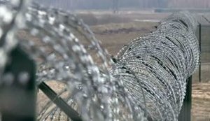 Поки в Україні тривають "танці" навколо проекту "Стіна", інші країни посилено відгороджуються від "недоумкуватої" РФ, - Тимчук. ВIДЕО