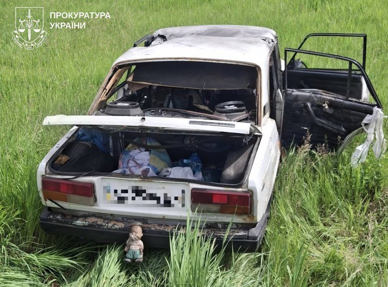 Окупанти вдарили FPV-дроном по автомобілю біля Питомника