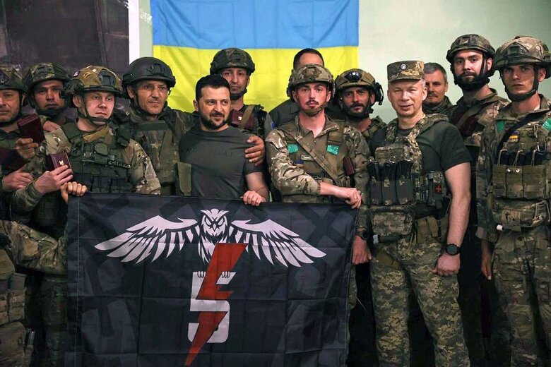 Коллекция шевронов оккупантов, ликвидированных 225 отдельным штуморовым батальоном ВСУ 06