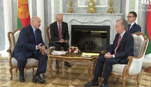 Лукашенко зустрівся з Болтоном: обговорювали ситуацію в Україні, - Макей