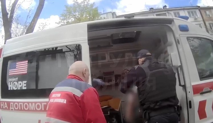 В квартире в Запорожье взорвалась граната: погибла женщина, двое мужчин ранены