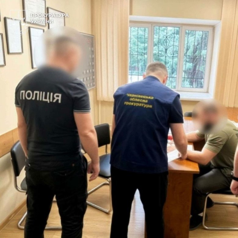 Адвокату из Буковины грозит до 11 лет лишения свободы за схему с гуманитарными автомобилями