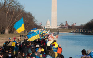 Біля меморіалу Лінкольна у Вашингтоні відбувся мітинг проти агресії РФ. ФОТОрепортаж