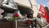 КПУ: Придет время, когда и в Киеве будет памятник Сталину. По инициативе киевлян.