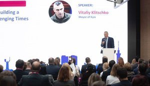 Кличко вместе с мэром Берлина открыл Инвестфорум Киева: речь идет о восстановлении столицы Украины и интеграции столичного бизнеса в ЕС