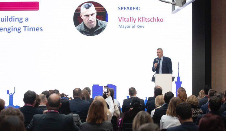 Кличко вместе с мэром Берлина открыл Инвестфорум Киева: речь идет о восстановлении столицы Украины и интеграции столичного бизнеса в ЕС