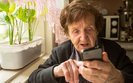 In spring, all vaccinated Ukrainians over 60 years old to get free smartphone, preferential access to Internet – Zelenskyi