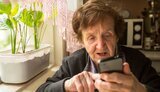 In spring, all vaccinated Ukrainians over 60 years old to get free smartphone, preferential access to Internet – Zelenskyi