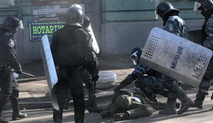 Україна не допустить повторення "законів 16 січня", - заява УДАРу стосовно законопроєкту про розстріл мітингів