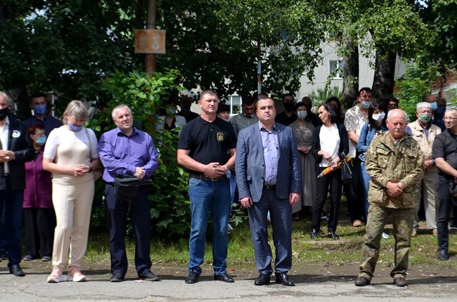 В Івано-Франківській області попрощалися з трагічно загиблою волонтеркою-парамедиком Іриною Шевчишин 19