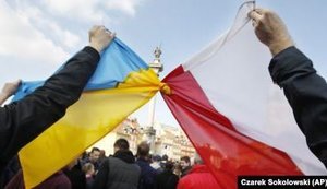 Польша может перепродать часть вакцин Украине на следующей неделе, – СМИ