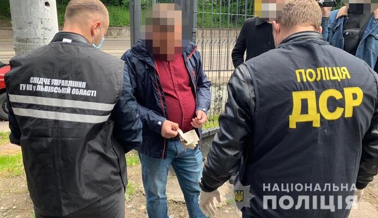 У Львові судитимуть керівництво муніципальної охорони, яке вимагало гроші і надавало послуги без договорів, - Нацполіція. ФОТОрепортаж