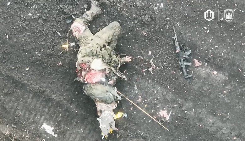 Madyar’s Birds drones hit ruscist – only his legs and arm remain. VIDEO