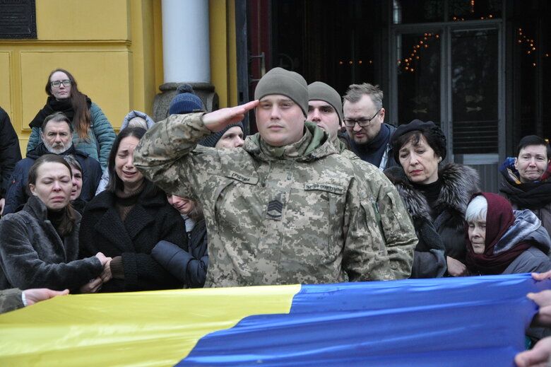 Із українським захисником та одним із розробників гри S.T.A.L.K.E.R Володимиром Єжовим, який загинув у боях під Бахмутом, попрощалися в Києві 17