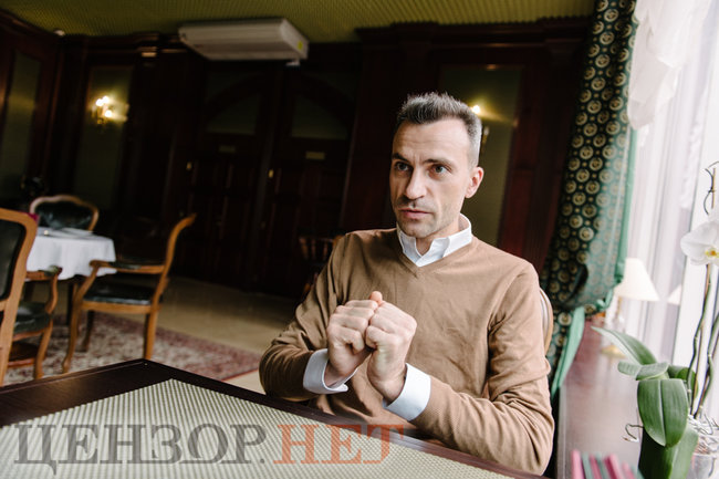 Ексчлен ВККС Андрій Козлов: У будь-якій нормальній країні, якщо сплив би такий скандал із суддями, як в Окружному адмінсуді Києва, - усі пішли б у відставку 04