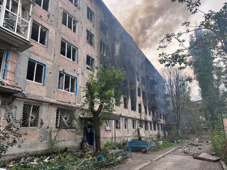Day in Donetsk region: enemy shelled 8 settlements, residential buildings, granary, cultural center, medical facilities were damaged 01