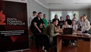 В Геническе оккупанты запугивают школьников ответственностью за поддержку Украины