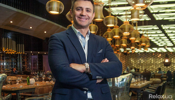 Outrage as MP's restaurant in Kyiv keeps working for VIPs amid quarantine - media