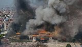 Масштабні протести у Непалі. Горить будівля парламенту