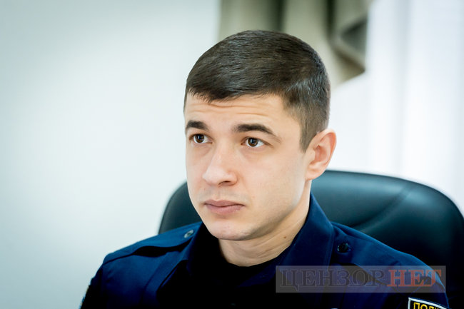 Начальник Департаменту міграційної поліції Нацполіції Сергій Пантелєєв: Канал був створений через ситуацію з ковідом. Люди добу пливли без їжі й води в контейнерах 01
