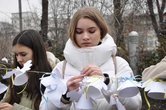 Панахида за Героями Небесної Сотні відбулася в центрі Києва 19