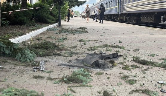 Russian drone debris hits Sumy railway station