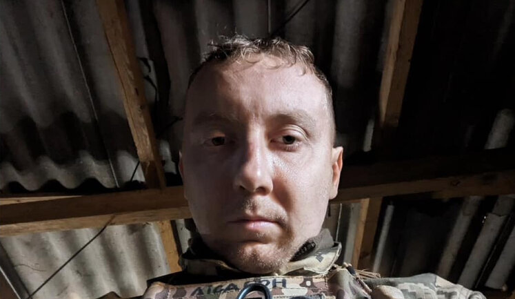 Журналіст та колишній в’язень "Ізоляції" Асєєв дістав поранення на фронті. ФОТО