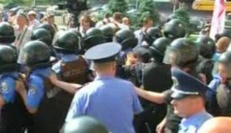 Милицией в Киевсовете командовали Лукьянов и Тедеев, - оппозиция