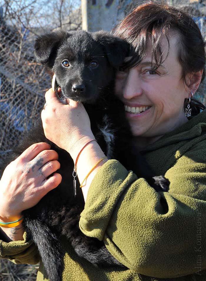 Підполковник ЗСУ Катерина Корнієнко: Діти з непідконтрольної території ходять у школу на нулі, ховаючи вишиванку у портфелі між книжками 05