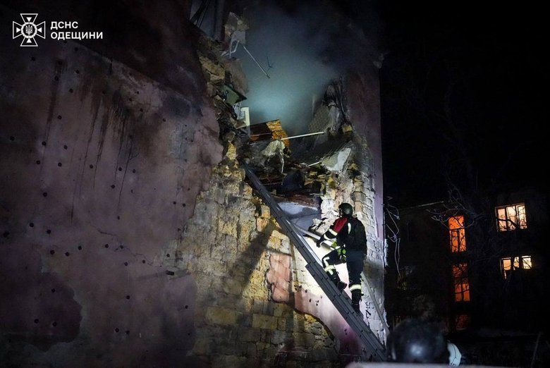 РФ атакувала Одесу: руйнування житла, загиблі та поранені