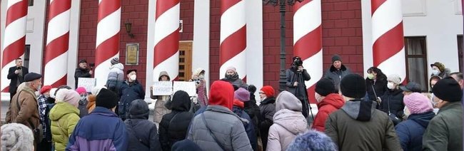 У Полтаві, Львові, Одесі, Вінниці та інших містах відбуваються протести з вимогою скасувати нові тарифи на комуналку 02