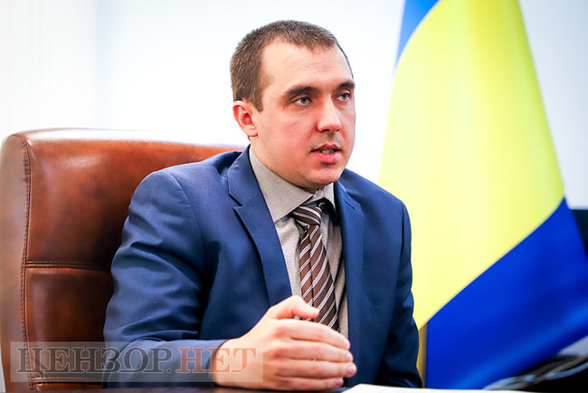 Наші моряки мали право проходити Керченську протоку. Законне. Згідно з тим, що Крим - наш, території - наші, - в.о. директора ДБР Олександр Соколов 03