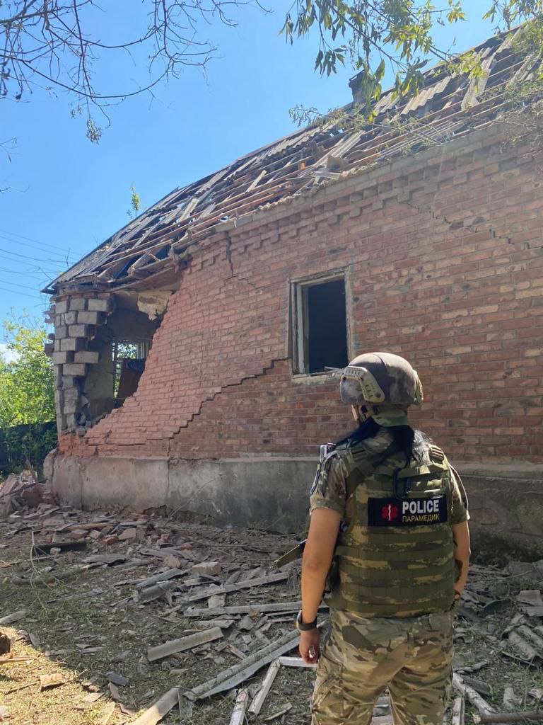 Наслідки обстрілу Донеччини: Росіяни поранили 7 осіб 02