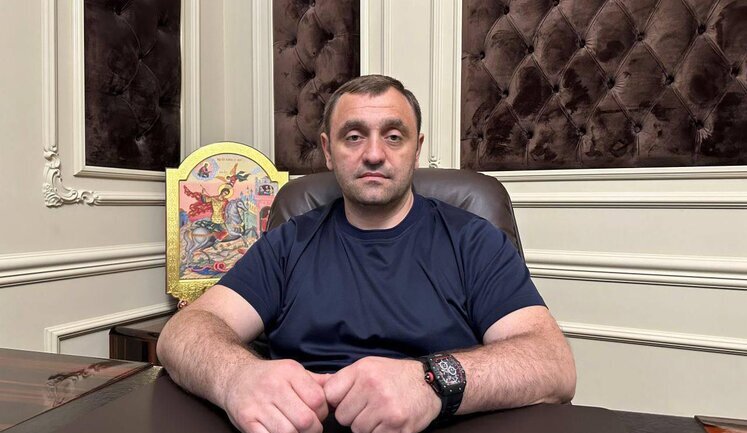 Взрыв в Москве: предатель Саркисян, вербовавший заключенных на войну против Украины, "задвохсотился" в реанимации, - росСМИ