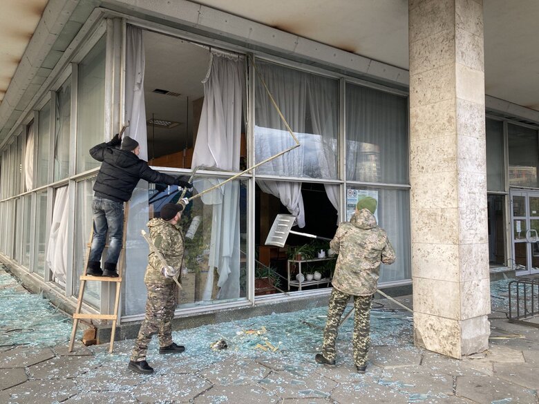 Внаслідок російського обстрілу Києва значно постраждали будівлі Київського нацуніверситету імені Тараса Шевченка 21