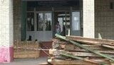 "Два тижні до навчального року, а ми в такій халепі", - в школі на Волині дощ залив класи під час ремонту даху. ВIДЕО
