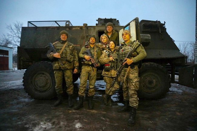 Бойовий медик Валентина Пушич: Можливо, не воїни повертаються із травмами, а наше суспільство не готове зустрічати морально здорових людей? 04