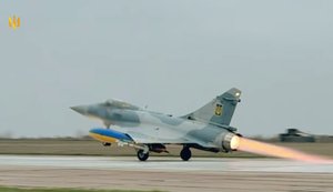 "Эффективность сбивания ракет и дронов - 98%": Воздушные силы показали французский Mirage 2000 в действии. ВИДЕО