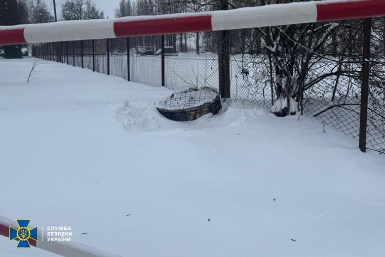 Осколки российской ракеты Орешник во Львовской области