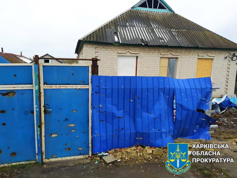 Наслідки обстрілу Харківщини: пошкоджено будівлі, поранено жінку 05