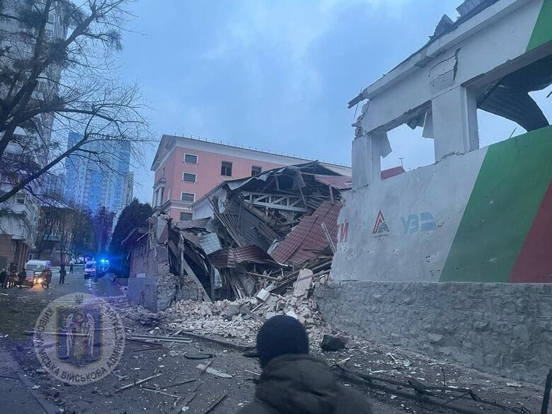 Ракетний удар по Солом'янському районі Києва
