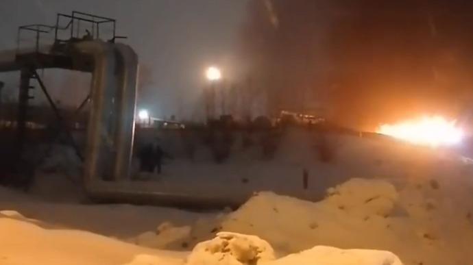 У Росії горів хімзавод 03