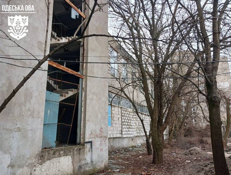 В Одесі після обстрілу понівечені житлові будинки та інфраструктура