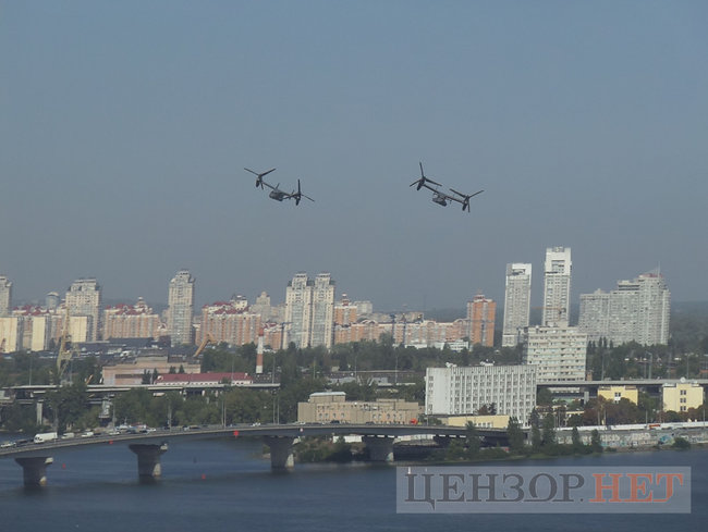 Американские самолеты CV-22B Osprey совершили полет над Киевом 04