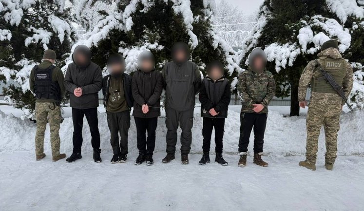 На Буковине раскрыли схему незаконной переправки за €45 тысяч: задержаны шесть человек, - ГПСУ