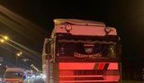 В Киеве перебегавшие дорогу пешеходы попали под фуру, оба погибли на месте. ФОТО