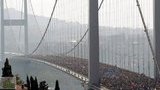 Революция в Стамбуле: турки и курды делятся водой и хлебом, проститутки промывают раны пострадавшим